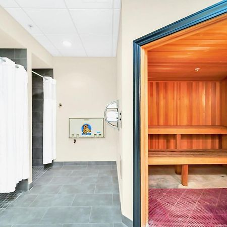 Bright 2Br Condo With Pool And Hot Tub - Near Disney! Orlando Exterior photo