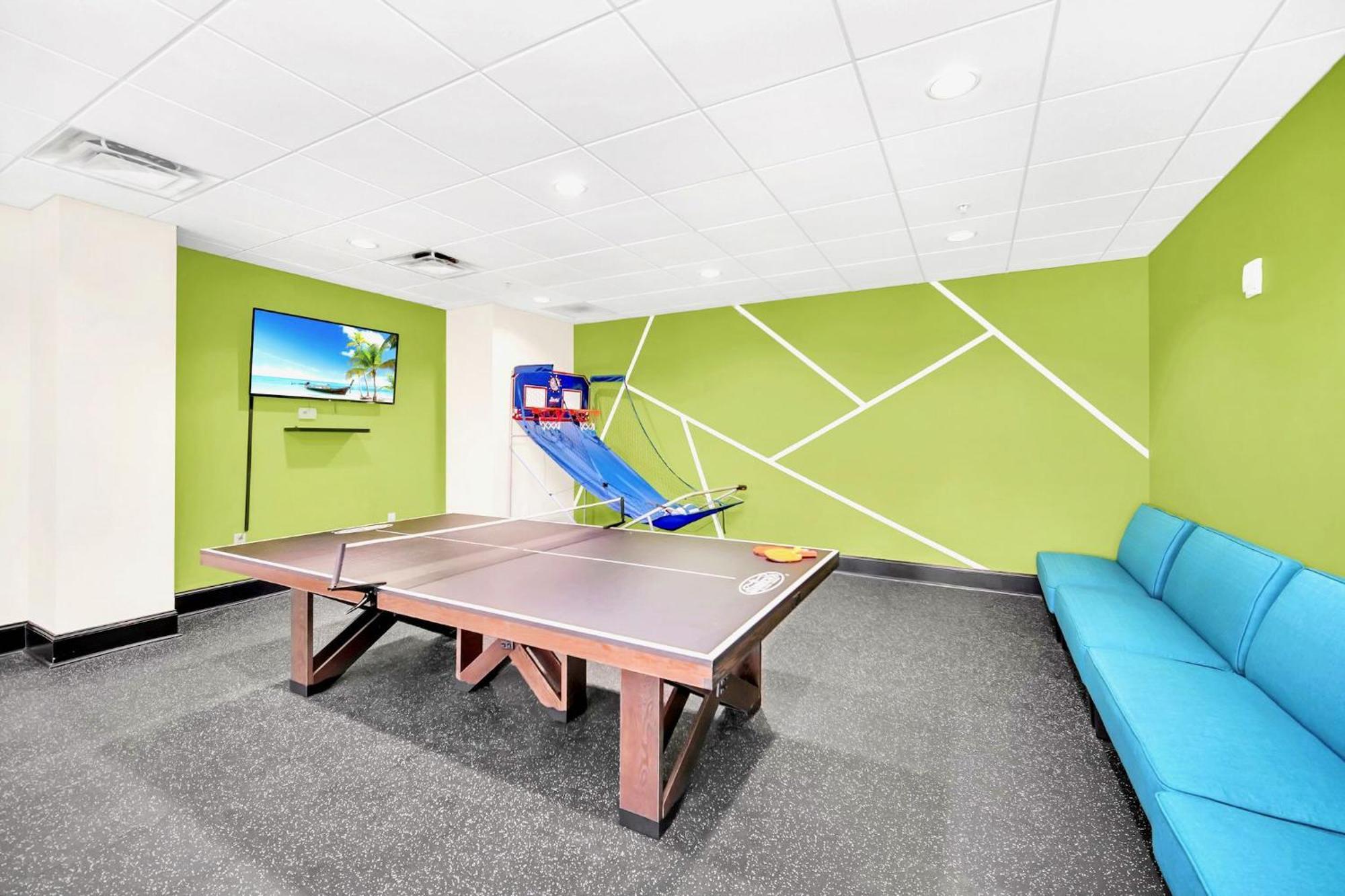 Bright 2Br Condo With Pool And Hot Tub - Near Disney! Orlando Exterior photo